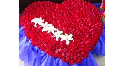 上演浪漫七夕“劫”  特色餐厅推甜蜜菜